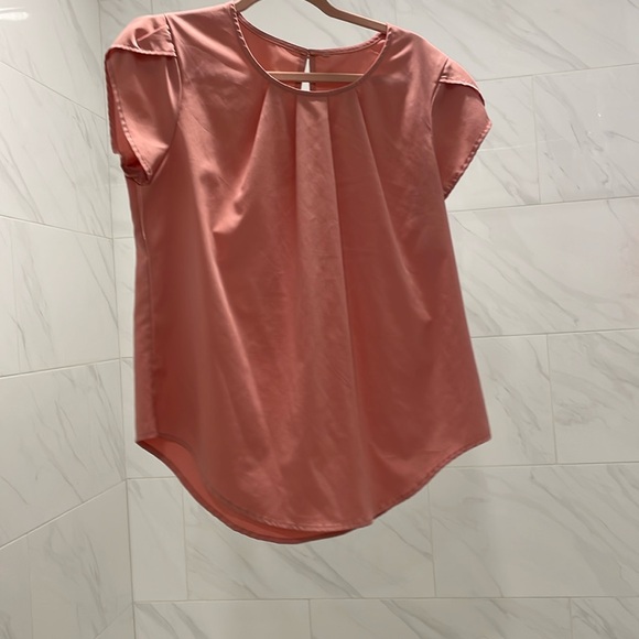 Coral business casual top - Picture 3 of 4